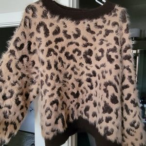 Fuzzy leopard h&m oversized sweater